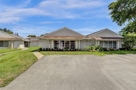 8638 Bridle Path Court Davie FL 33328