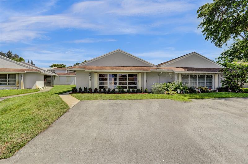 8638 Bridle Path Court Davie FL 33328