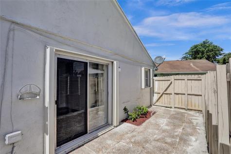 8638 Bridle Path Court Davie FL 33328