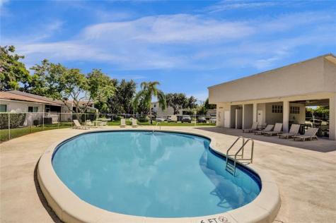 8638 Bridle Path Court Davie FL 33328