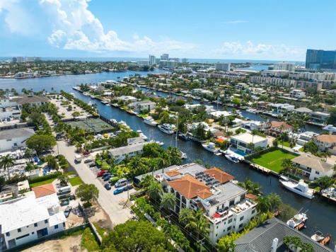 1532 SE 12th Street Fort Lauderdale FL 33316