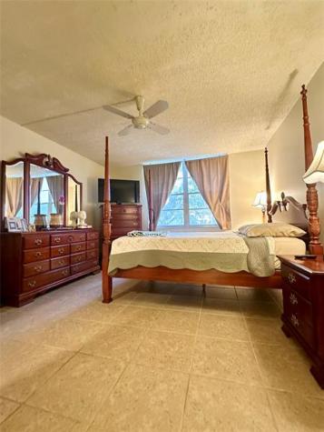 4899 NW 26th Court Lauderdale Lakes FL 33313