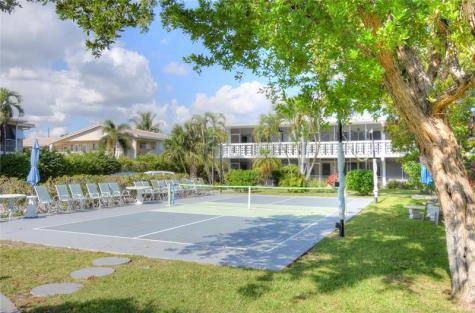 2161 NE 42nd Court Lighthouse Point FL 33064