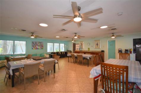 2161 NE 42nd Court Lighthouse Point FL 33064