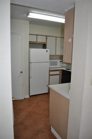 2465 NW 33rd Street Oakland Park FL 33309