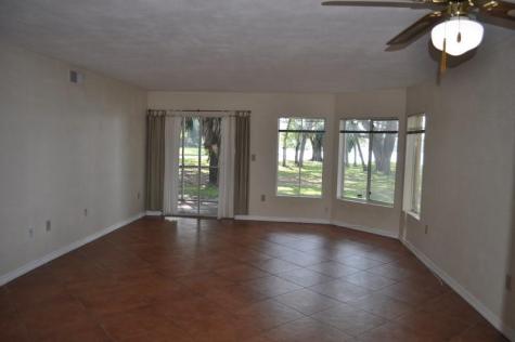 2465 NW 33rd Street Oakland Park FL 33309
