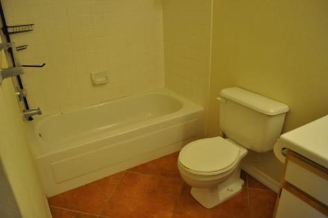 2465 NW 33rd Street Oakland Park FL 33309