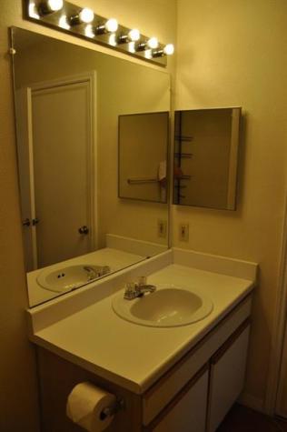 2465 NW 33rd Street Oakland Park FL 33309