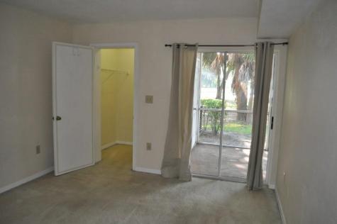 2465 NW 33rd Street Oakland Park FL 33309