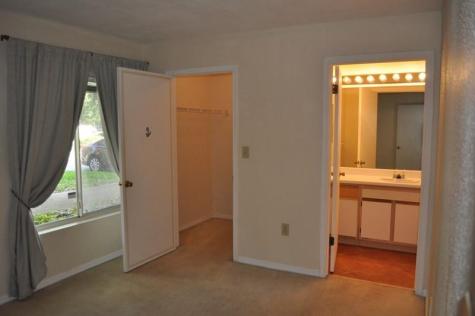 2465 NW 33rd Street Oakland Park FL 33309