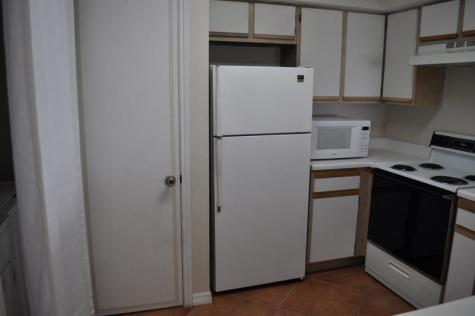2465 NW 33rd Street Oakland Park FL 33309