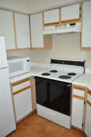 2465 NW 33rd Street Oakland Park FL 33309
