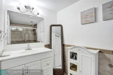 1051 Hillsboro Mile Hillsboro Beach FL 33062