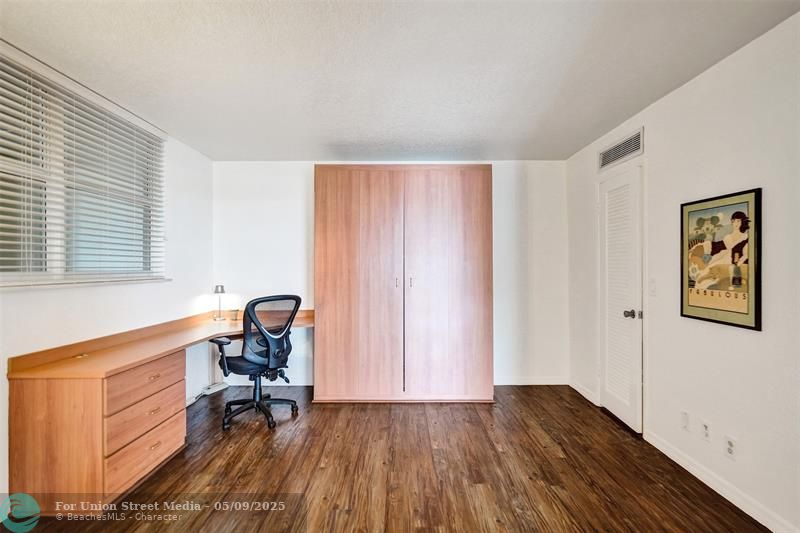 1051 Hillsboro Mile Hillsboro Beach FL 33062