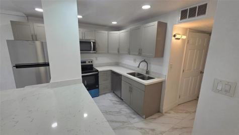1758 NW 55 Lauderhill FL 33313