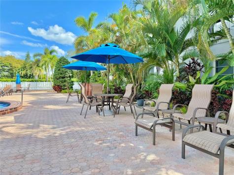 669 W Oakland Park Boulevard Oakland Park FL 33311