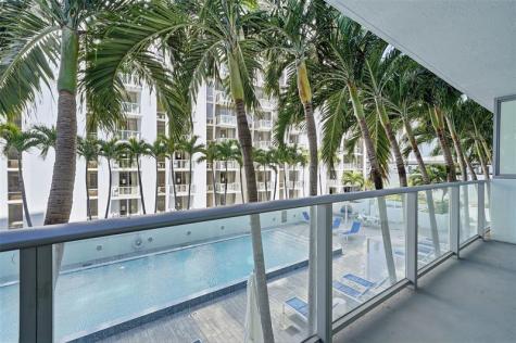 1600 SW 1st Avenue Miami FL 33129