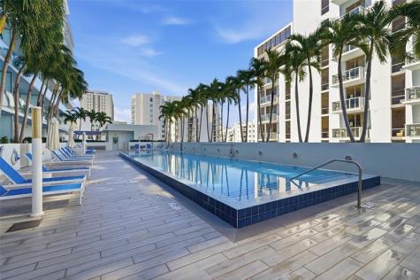 1600 SW 1st Avenue Miami FL 33129