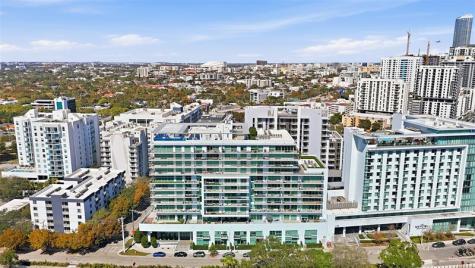 1600 SW 1st Avenue Miami FL 33129