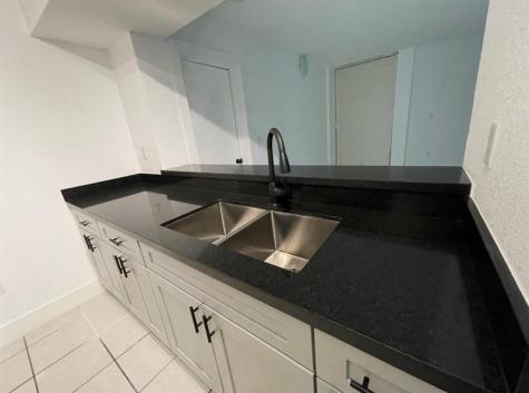 7035 NW 186th Street Hialeah FL 33015