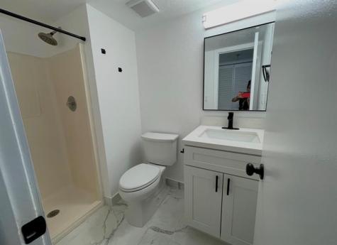 7035 NW 186th Street Hialeah FL 33015