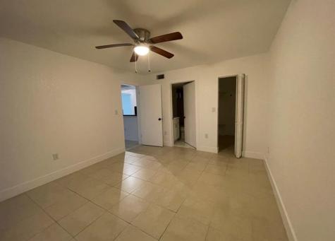 7035 NW 186th Street Hialeah FL 33015