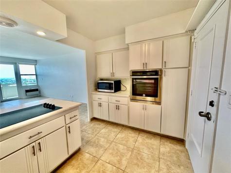 3200 NE 36th Street Fort Lauderdale FL 33308