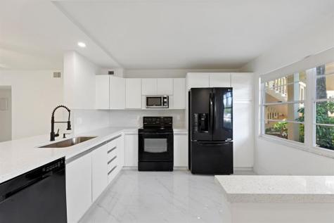 2202 Lucaya Bend Coconut Creek FL 33066
