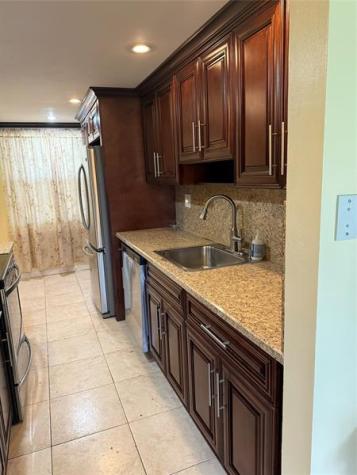 3161 NW 47 Lauderhill FL 33319