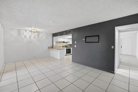 16 Toledo Court Davie FL 33324