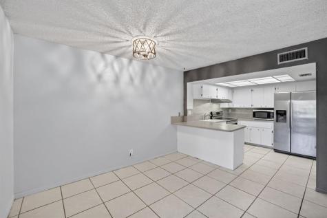 16 Toledo Court Davie FL 33324