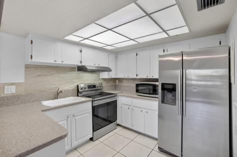 16 Toledo Court Davie FL 33324