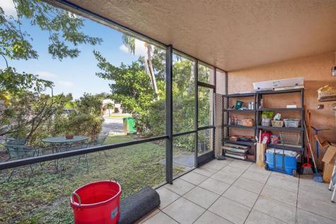 16 Toledo Court Davie FL 33324