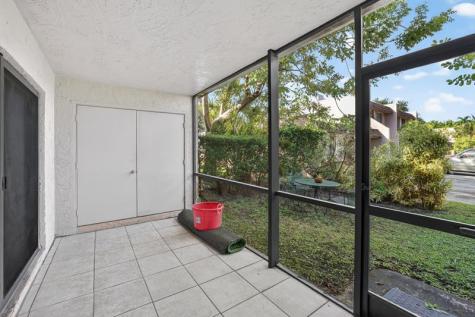 16 Toledo Court Davie FL 33324