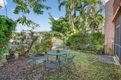 16 Toledo Court Davie FL 33324