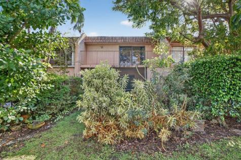 16 Toledo Court Davie FL 33324