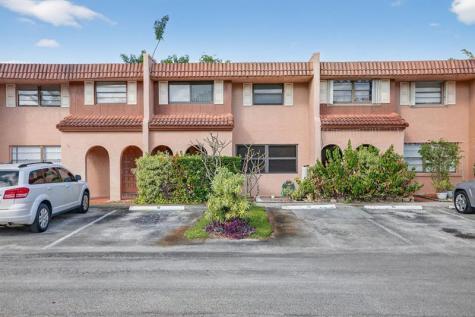 16 Toledo Court Davie FL 33324