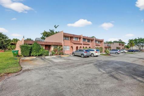 16 Toledo Court Davie FL 33324