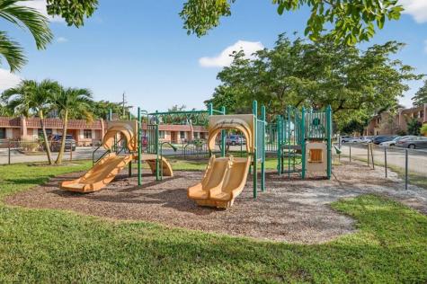 16 Toledo Court Davie FL 33324