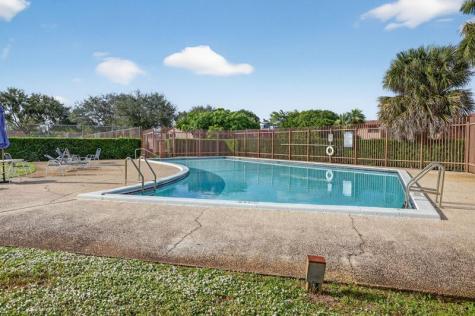 16 Toledo Court Davie FL 33324