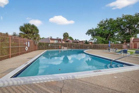 16 Toledo Court Davie FL 33324