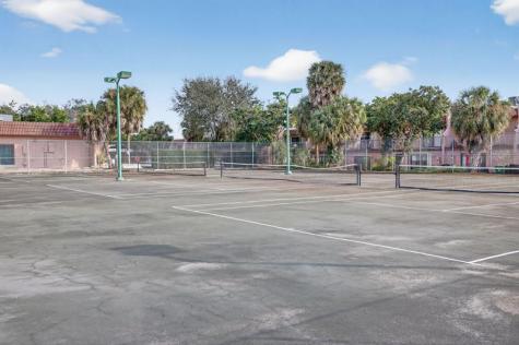 16 Toledo Court Davie FL 33324