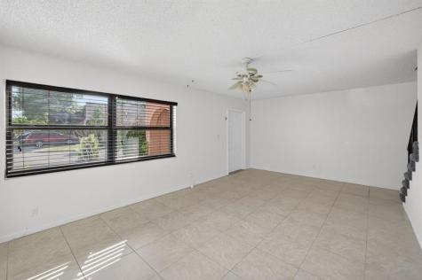16 Toledo Court Davie FL 33324