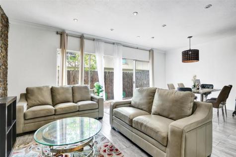 8226 NW 8th Place Fort Lauderdale FL 33324