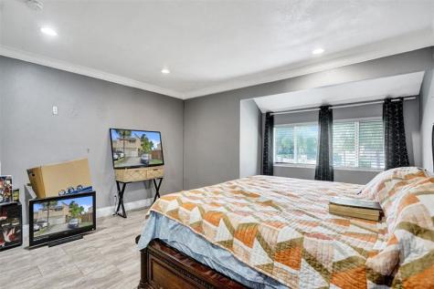 8226 NW 8th Place Fort Lauderdale FL 33324