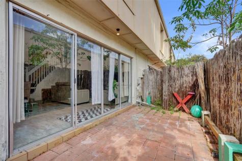 8226 NW 8th Place Fort Lauderdale FL 33324