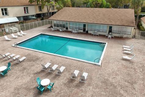 8226 NW 8th Place Fort Lauderdale FL 33324