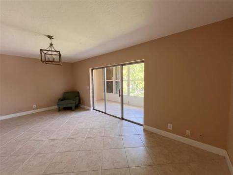 212 Oxford 400 West Palm Beach FL 33417
