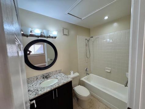 223 E Palm Circle E Pembroke Pines FL 33025