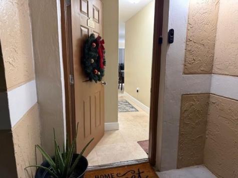 223 E Palm Circle E Pembroke Pines FL 33025
